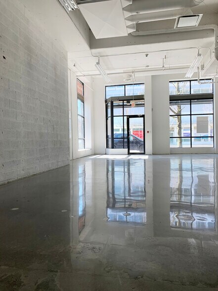 More Photos Of 140-142 E Esplanade, North Vancouver Bank For Lease