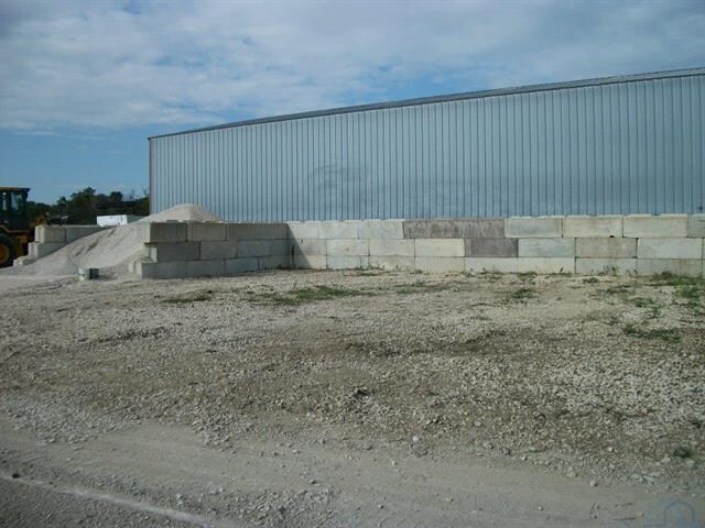 More Photos Of 5047 Iowa 3, Cherokee Office For Sale