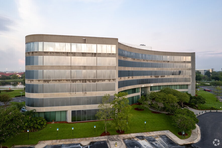 More Photos Of 5850 T G Lee Blvd, Orlando Medical For Lease