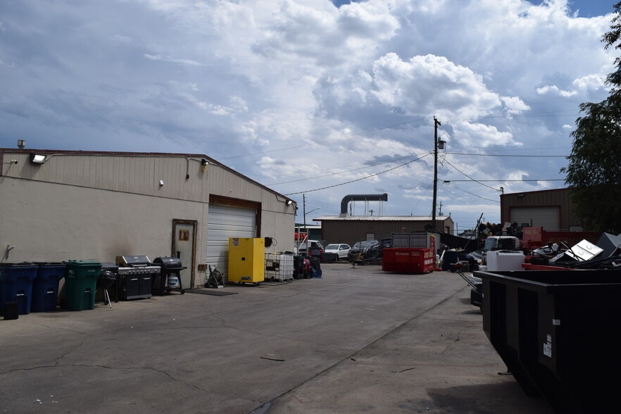 More Photos Of 2401 S Raritan St, Englewood Warehouse For Sale