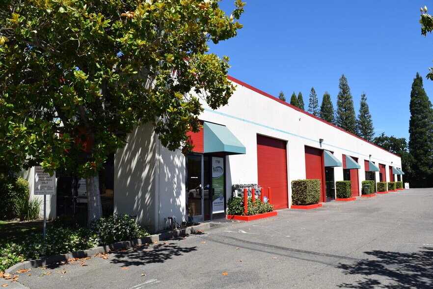 More Photos Of 7790-7820 Bell Rd, Windsor Warehouse For Sale