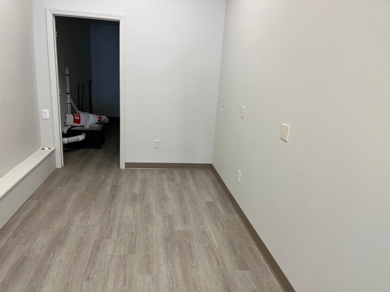 More Photos Of 386 Franklin Ave, Nutley Storefront Retail Office For Lease