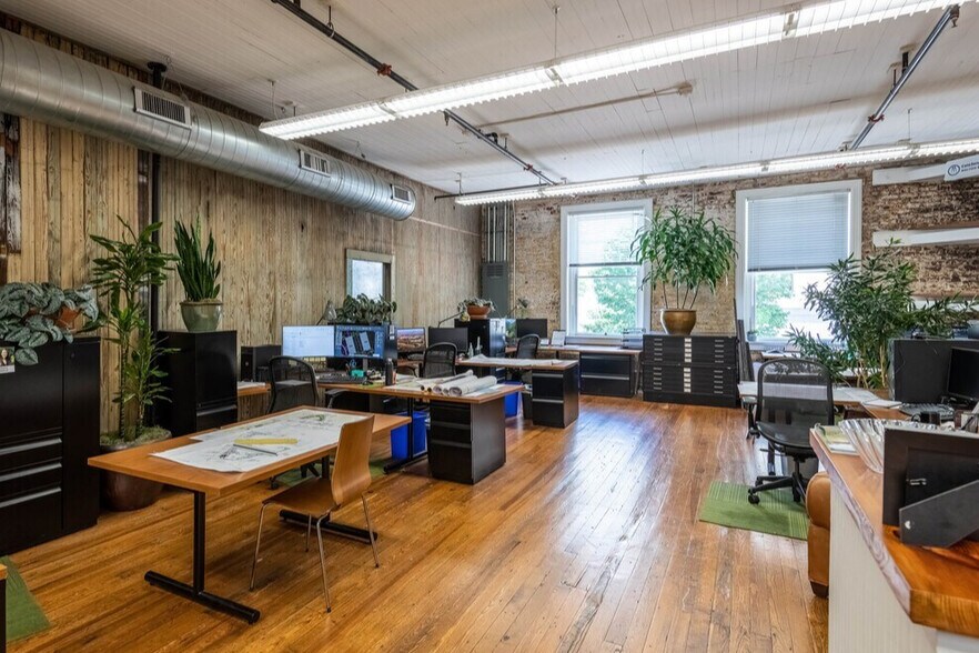 More Photos Of 131-135 S Wilmington St, Raleigh Storefront Retail Office For Lease