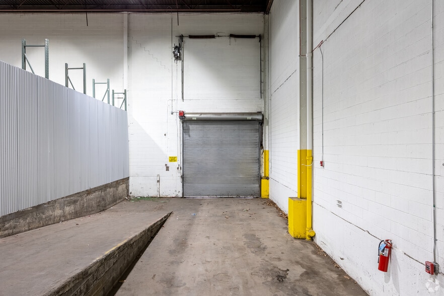 More Photos Of 567-575 N Midland Ave, Saddle Brook Warehouse For Lease