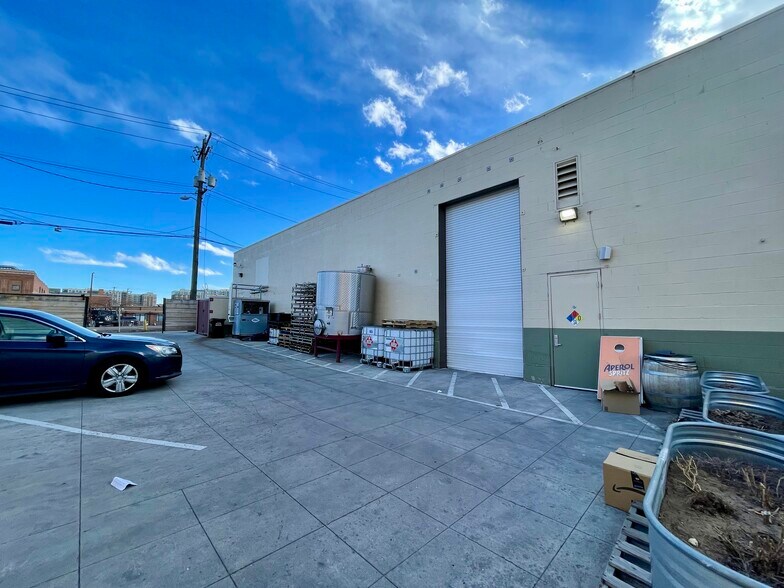 More Photos Of 2246 Larimer St, Denver Storefront For Lease