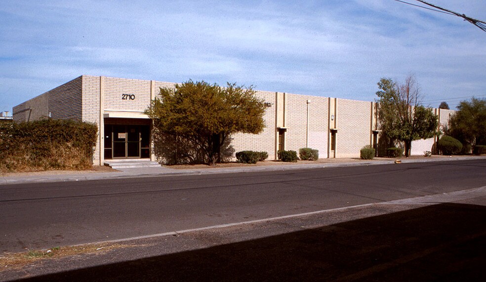 More Photos Of 2710 W Cheery Lynn Rd, Phoenix Manufacturing For Lease