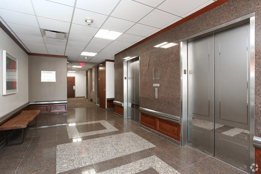 More Photos Of 175 Capital Blvd, Rocky Hill Office For Lease