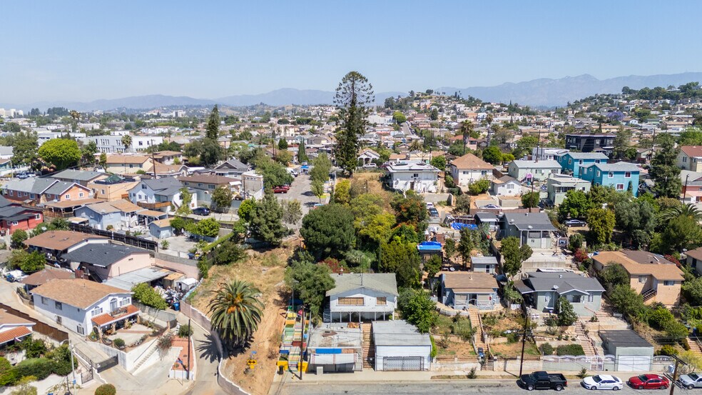 More Photos Of 3303 Floral Dr, Los Angeles Apartments For Sale