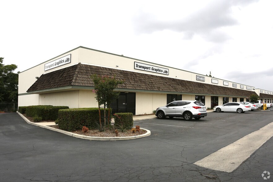 Primary Photo Of 6666-6680 Van Buren Blvd, Riverside Warehouse For Lease