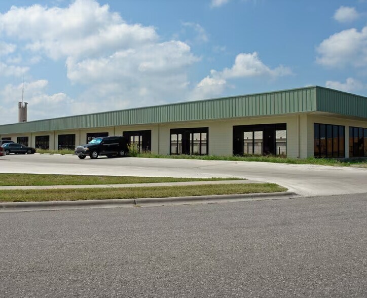 More Photos Of 5809 Patton St, Corpus Christi Medical For Lease