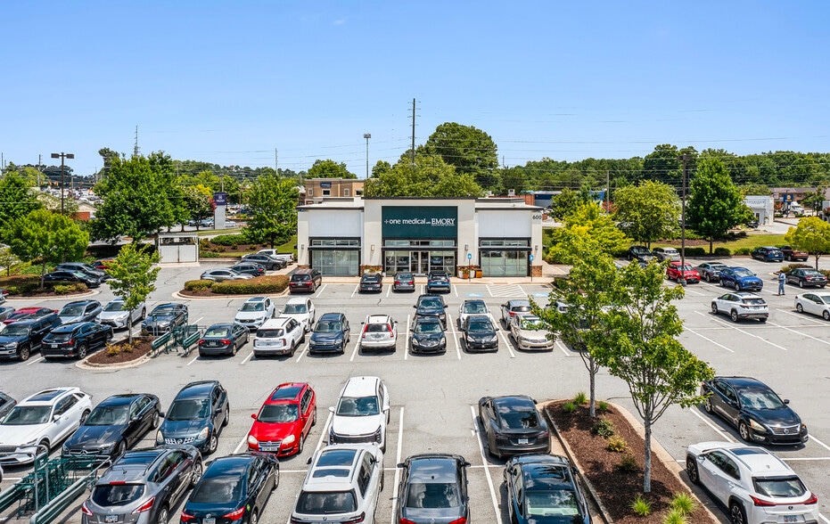 More Photos Of 1300 Johnson Ferry Rd, Marietta Unknown For Lease