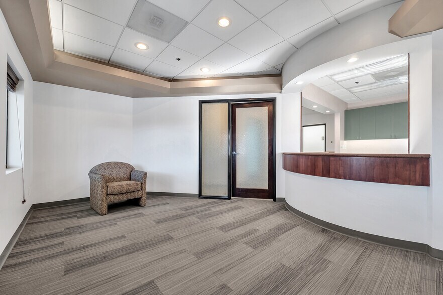 More Photos Of 1755 Erringer St, Simi Valley Medical For Lease