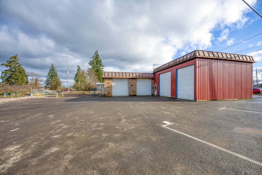 More Photos Of 452 SE Main St, Willamina Auto Repair For Sale