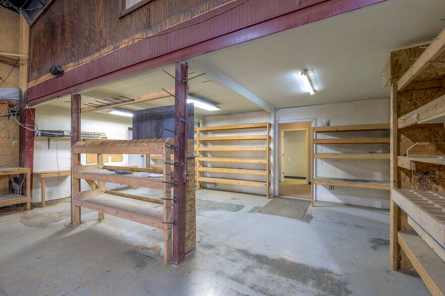 More Photos Of 17321 County Road 41, Archie Manufacturing For Sale