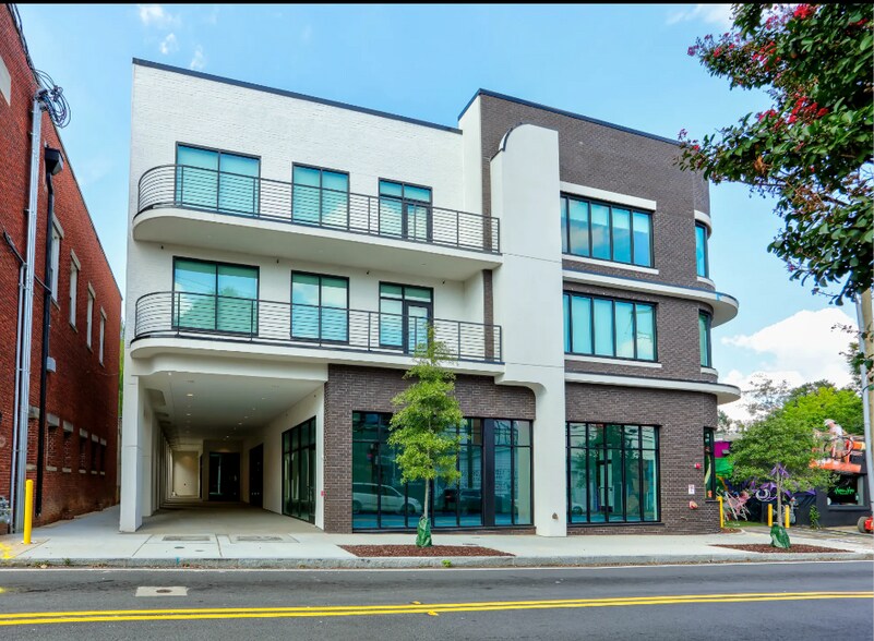 Primary Photo Of 514 Flat Shoals Ave, Atlanta Bank For Lease