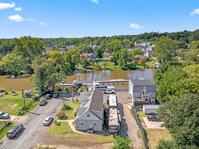 More Photos Of 5 John St, Old Bridge Marina For Sale