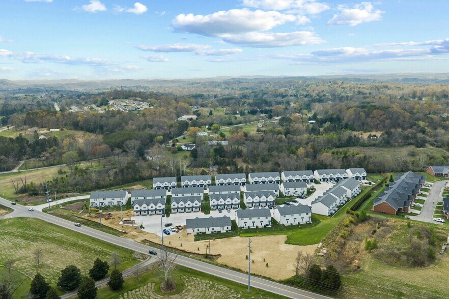 More Photos Of 1763 Strawberry Meadows Way, Knoxville Apartments For Sale