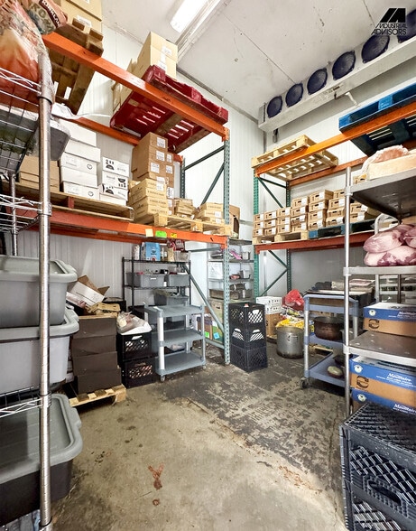 More Photos Of 4960 NW 165th St, Miami Warehouse For Sale