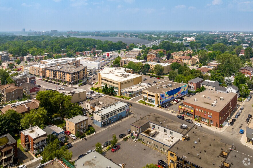 More Photos Of 5995 Boul Gouin O, Montréal General Retail For Sale