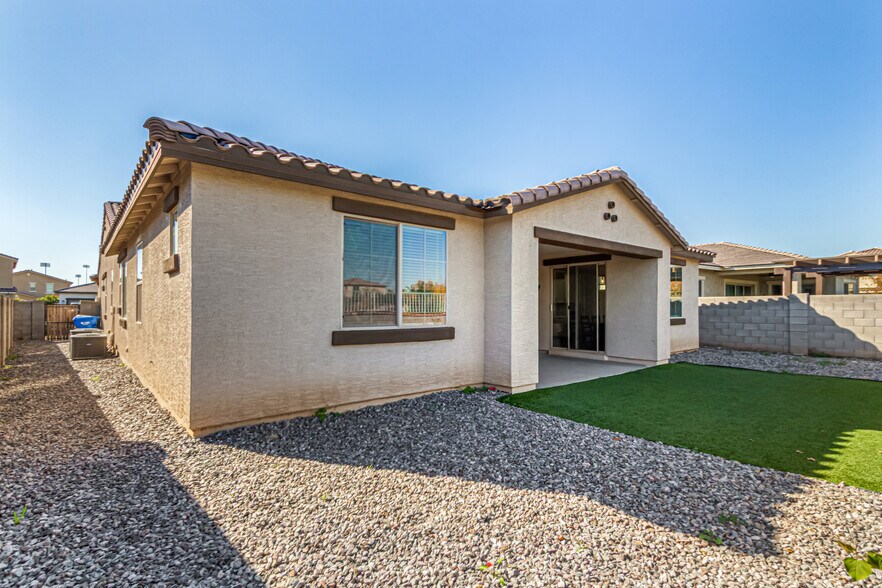 More Photos Of 10838 W San Juan Ave, Phoenix Healthcare For Sale