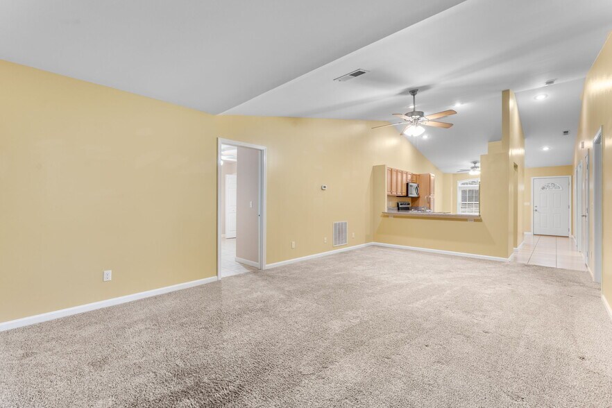 More Photos Of 520 Baird Cove Rd, Franklin Apartments For Sale