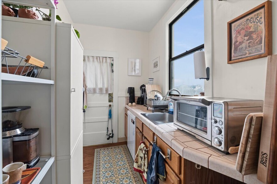 More Photos Of 1159-1169 Union St, San Francisco Apartments For Sale