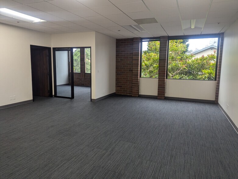 More Photos Of 133 Mission St, Santa Cruz Medical For Lease