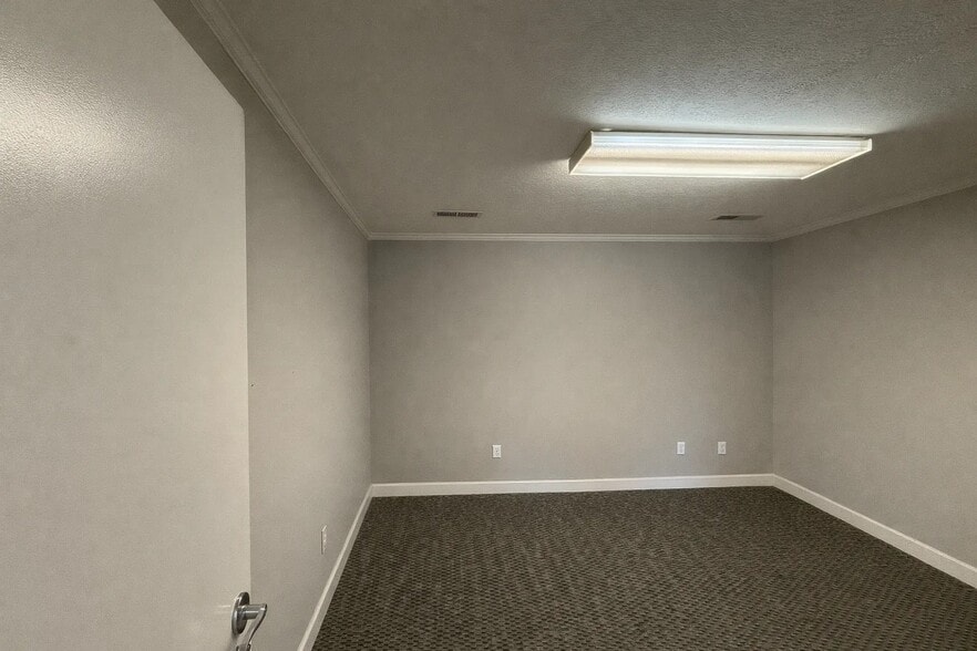 More Photos Of 93 Miller Dr, Jackson Warehouse For Sale
