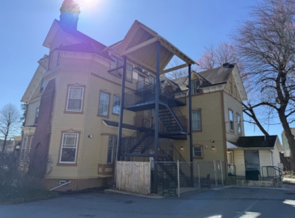 More Photos Of 900 Main St, Brookhaven Apartments For Sale