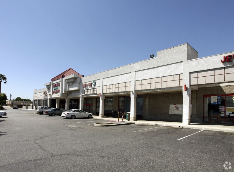 More Photos Of 1085 E Holt Ave, Pomona Unknown For Lease