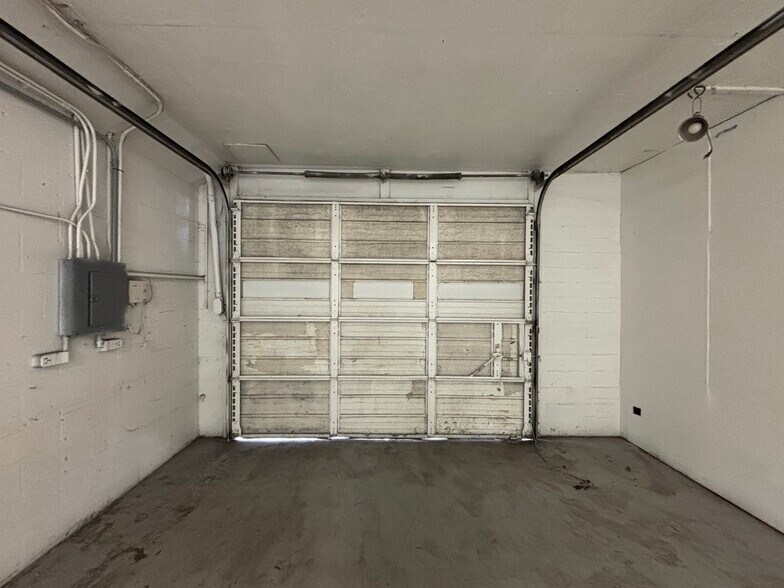 More Photos Of 1221 Court St, Clearwater Warehouse For Lease