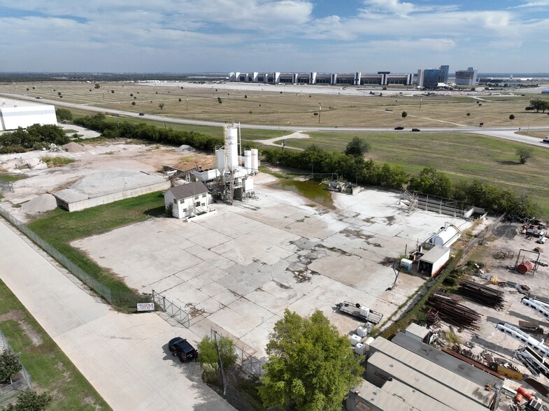 Primary Photo Of 2901 Highway 114, Fort Worth Truck Terminal For Lease