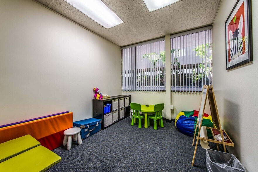 More Photos Of 1301 E Orangewood Ave, Anaheim Office For Sale