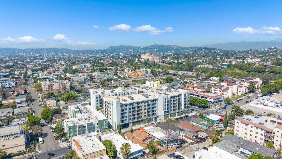 More Photos Of 330 N Westlake Ave, Los Angeles Apartments For Lease