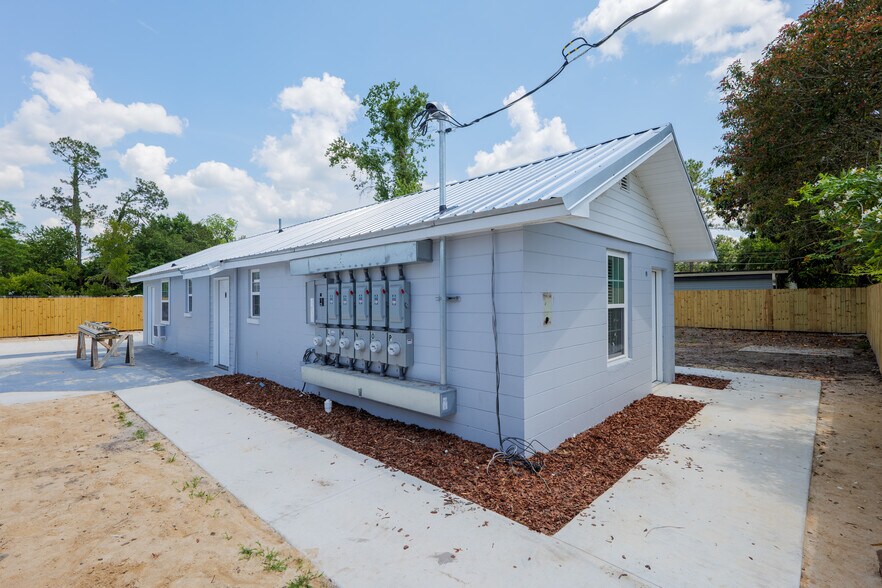 More Photos Of 149 West Thigpen Avenue, Lakeland Apartments For Sale