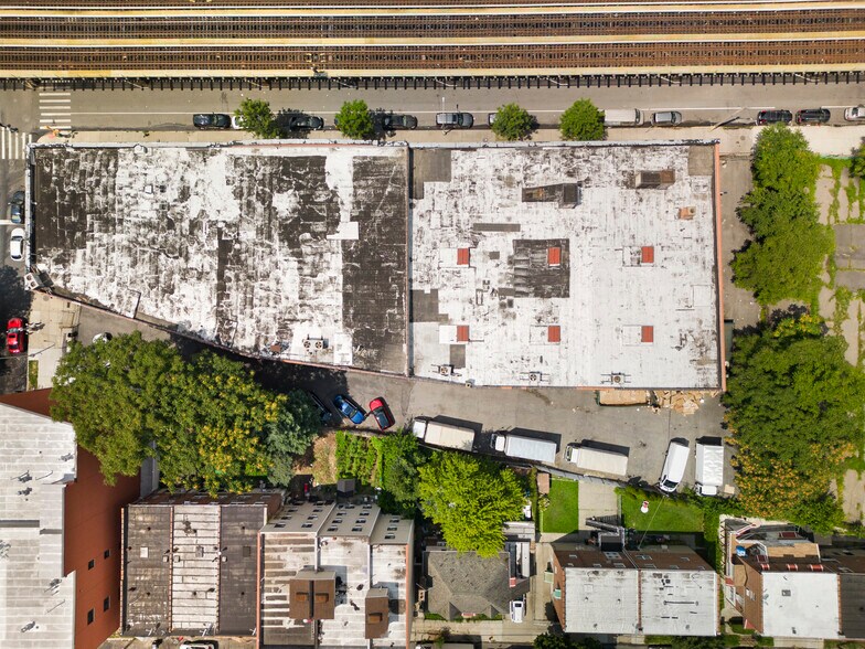 More Photos Of 2916 White Plains, Bronx General Retail For Sale