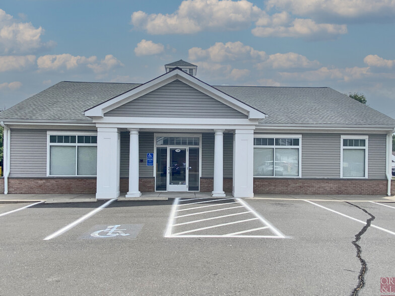 Primary Photo Of 129 New Britain Ave, Plainville Bank For Lease