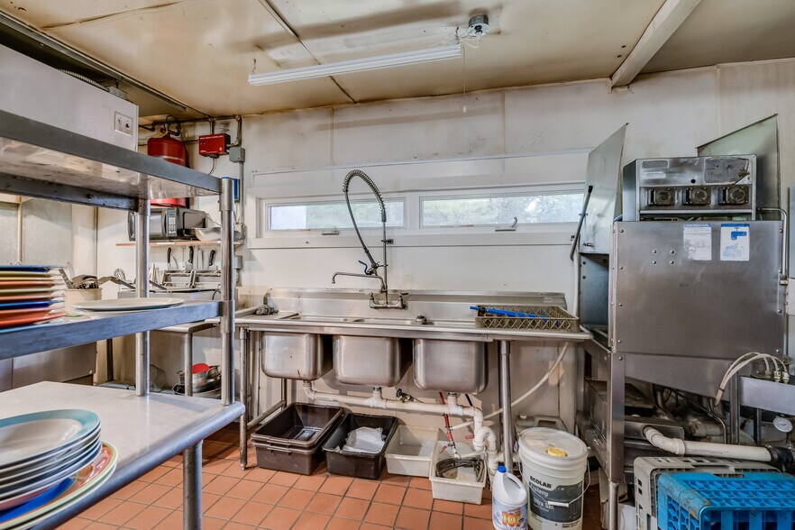 More Photos Of 5679 Partridgeville Rd, Brantingham Lodge Meeting Hall For Sale