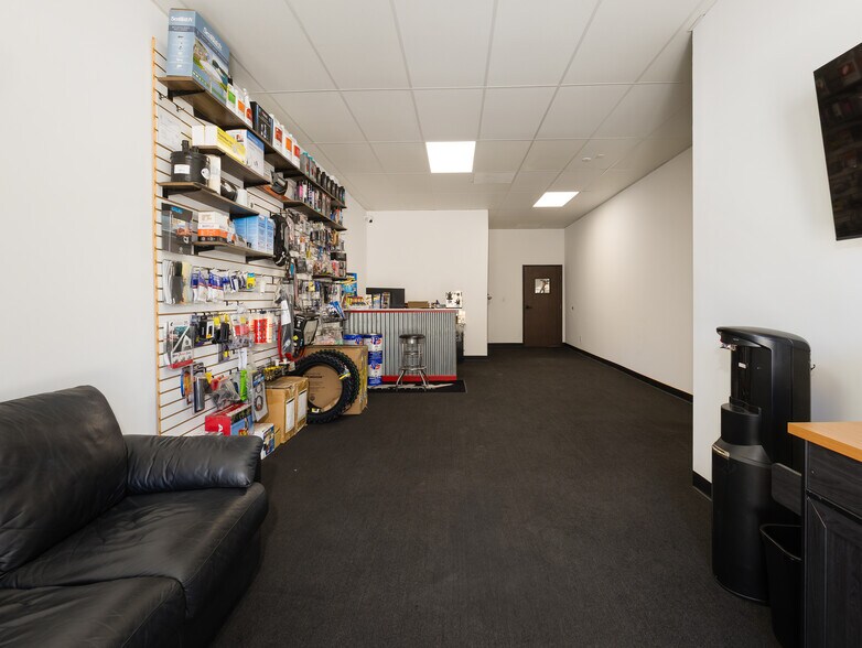 More Photos Of 20600 Gramercy Pl, Torrance Light Manufacturing For Lease