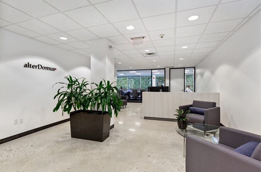 More Photos Of 9 Old Kings Hwy S, Darien Office For Lease