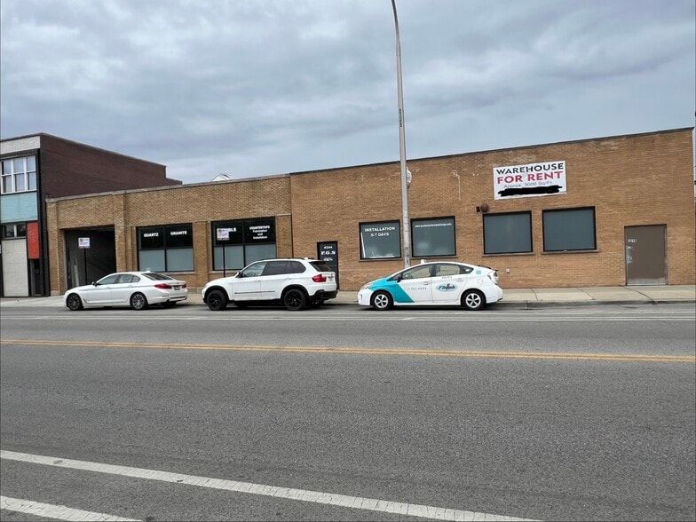 More Photos Of 4244 N Elston Ave, Chicago Warehouse For Lease