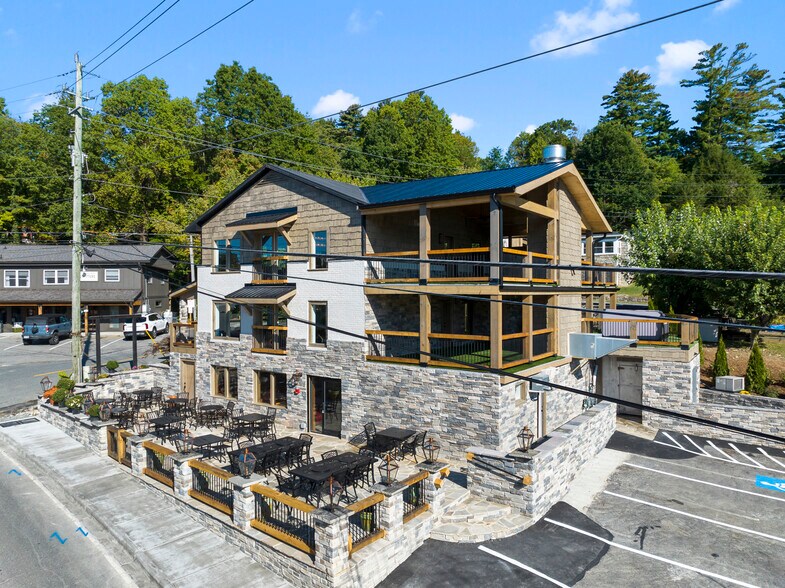 More Photos Of 870 Main St, Blowing Rock Restaurant For Sale