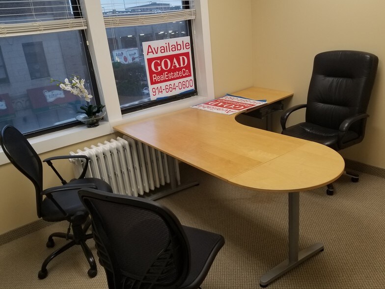 More Photos Of 11 W Prospect Ave, Mount Vernon Office For Lease