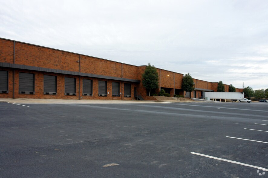More Photos Of 7523 Southlake Pky, Morrow Warehouse For Lease