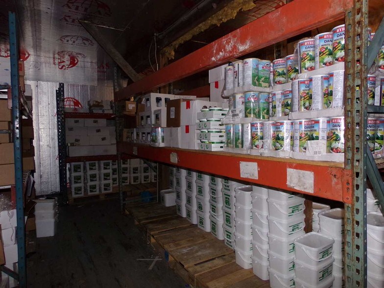 More Photos Of 290 Jeffersonville North Branch Rd, Jeffersonville Warehouse For Lease