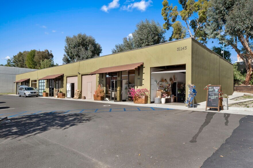 More Photos Of 31149 Via Colinas, Westlake Village Unknown For Lease