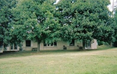 More Photos Of 933-941 Gardenview Office Pky, Creve Coeur Office For Lease