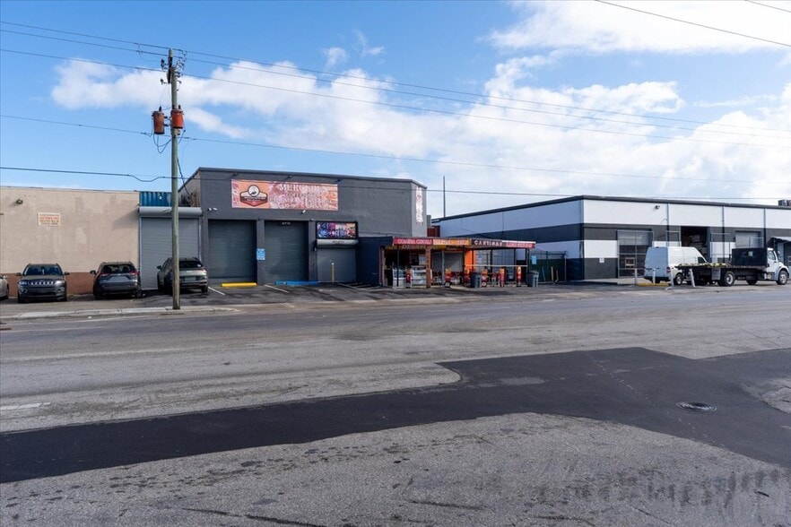 More Photos Of 3595 NW 54th St, Miami Warehouse For Sale