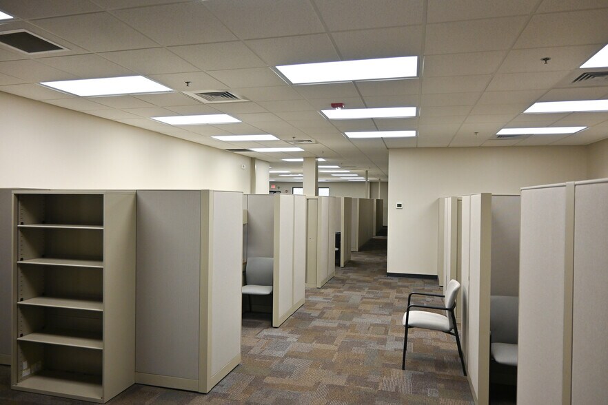 More Photos Of 1505 The Boardwalk, Huntsville Office For Sale