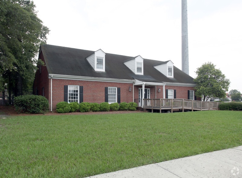 More Photos Of 1890 Dawson St, Wilmington Office Residential For Lease